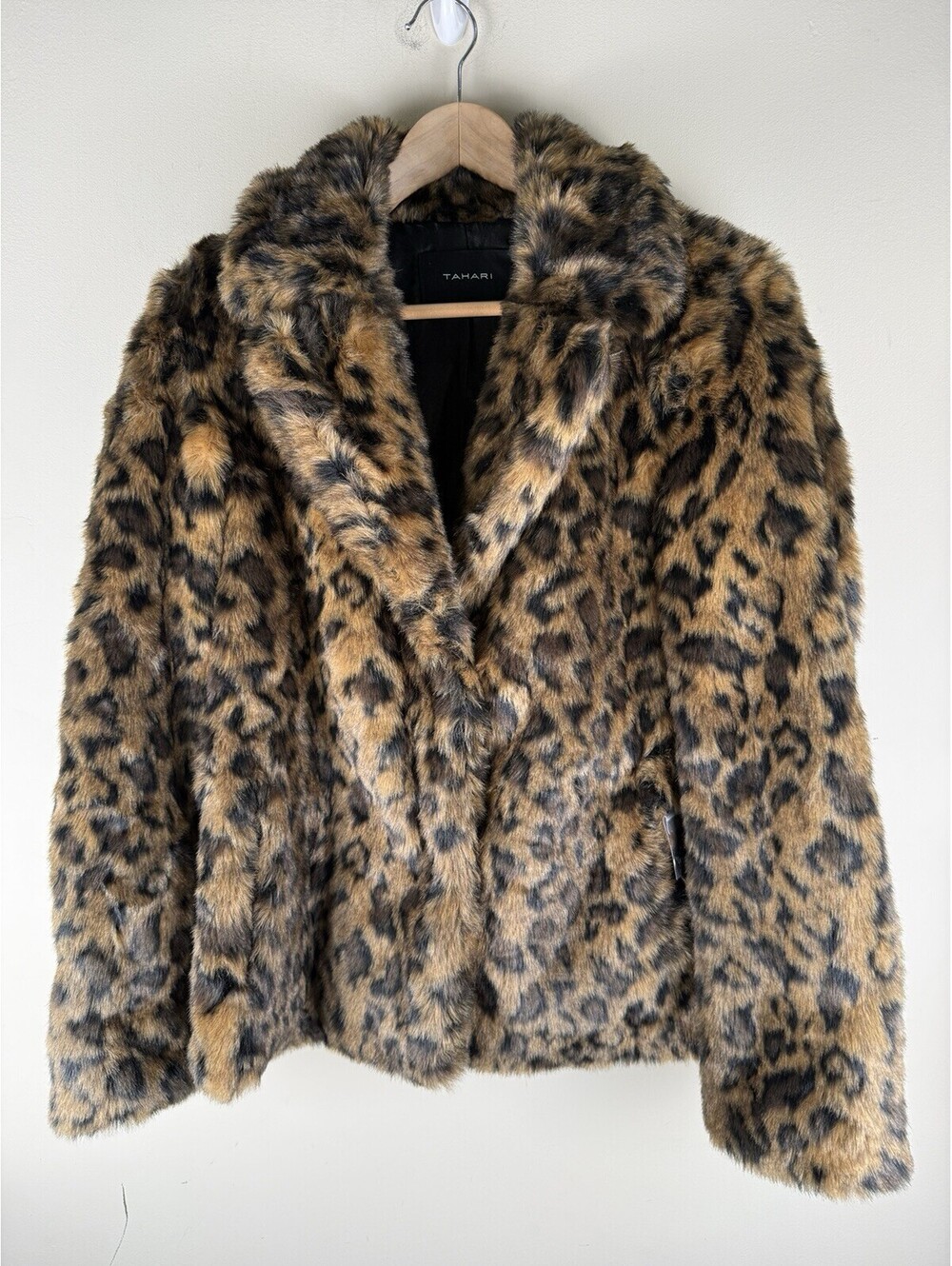 NWOT Tahari Leopard Print Faux Fur Collared Coat Lined Pockets Size XS